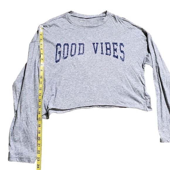 Grayson Threads Womens Cropped Good Vibes Grey T-Shirt Size Medium - Picture 9 of 11